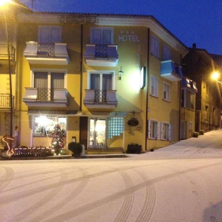 Il Cinghialetto Hotel Fonni Exterior foto